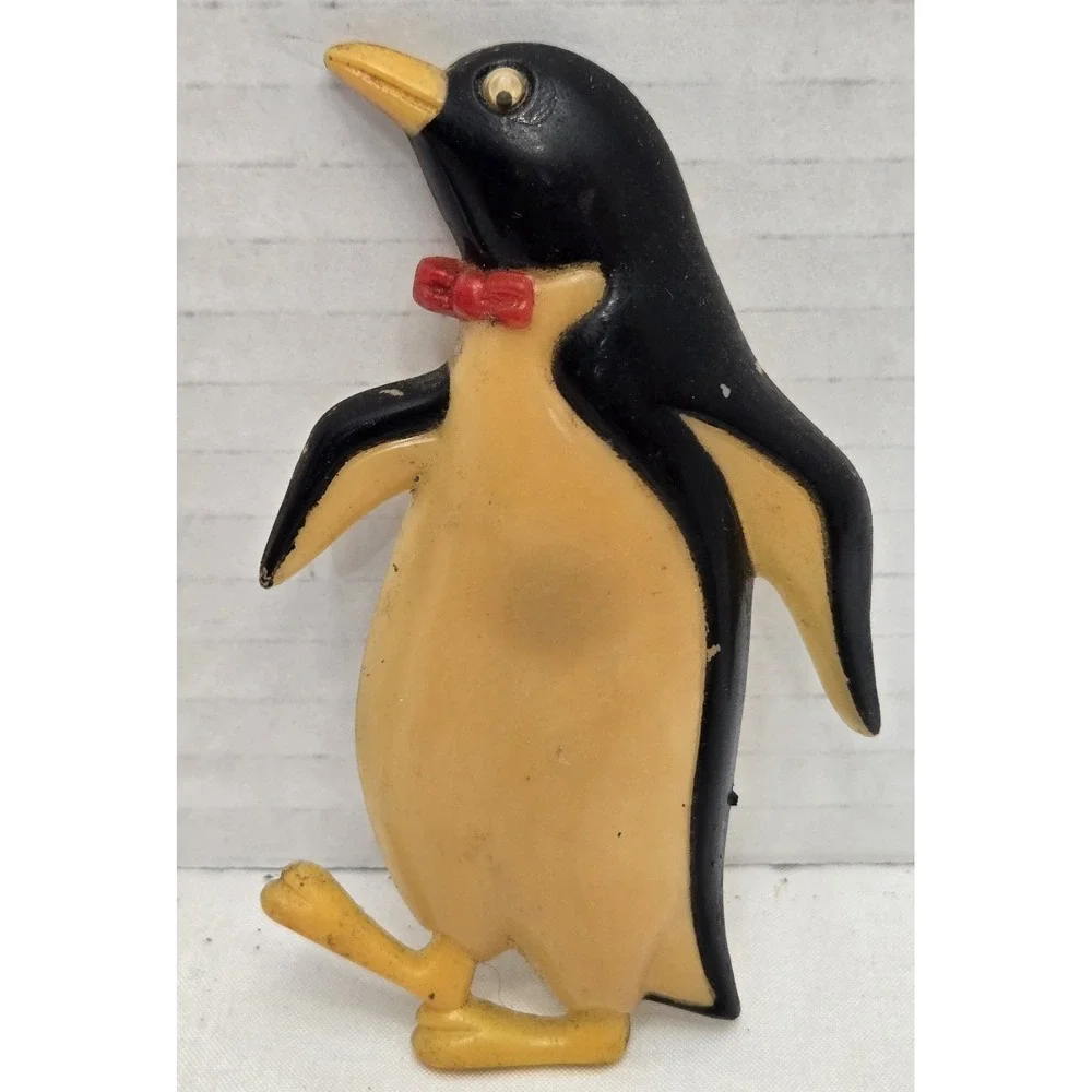Vtg 1980s SNP Chicago Penguin Refrigerator Magnets Pair - Hong Kong Retro Kitsch